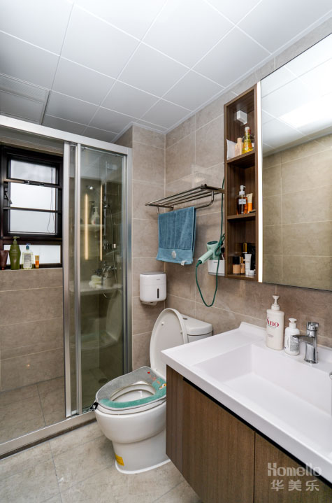 95㎡三居，客餐廳之間打造工作區(qū)，將生活與工作和諧結合